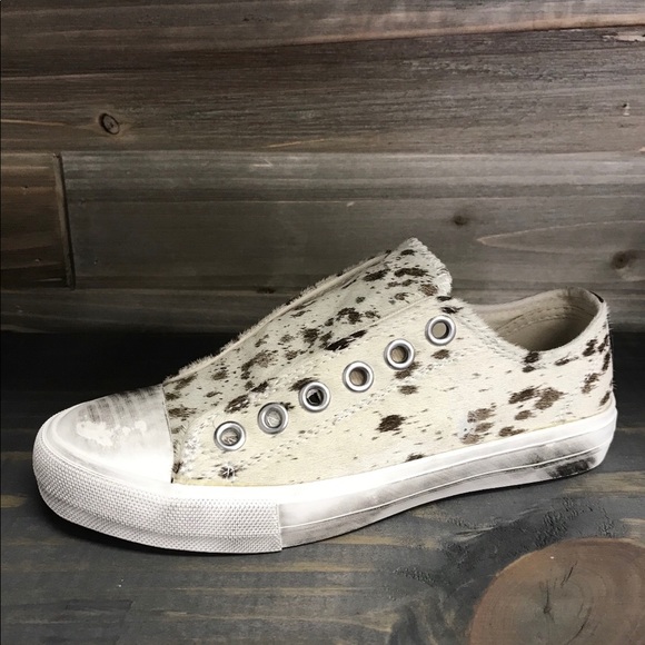 naughty monkey tennis shoes